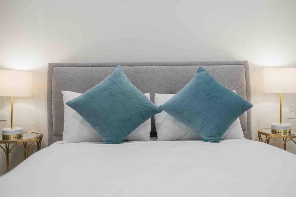 Luxury 3 Bedroom Apartment In Ryde Sydney Zewnętrze zdjęcie